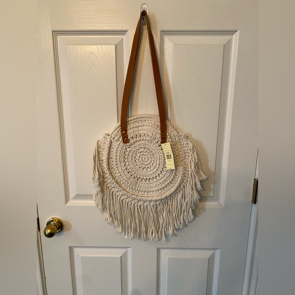 Crochet bag with fringe